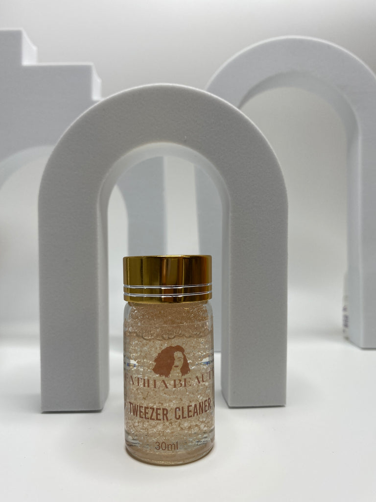Tweezer cleanser